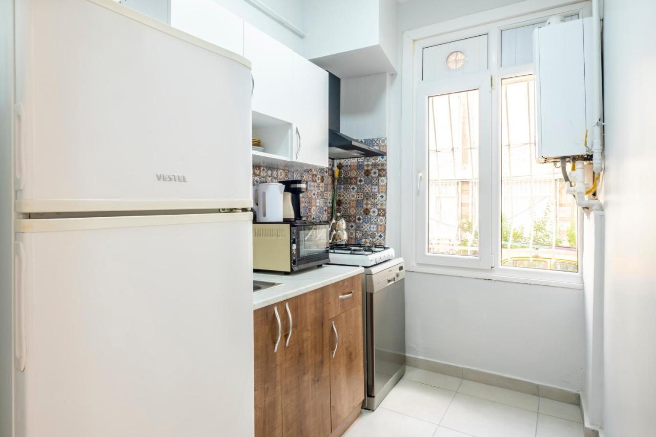 Lovely Flat Near Shore And Trendy Spots In Kadikoy Istanbul Exterior photo