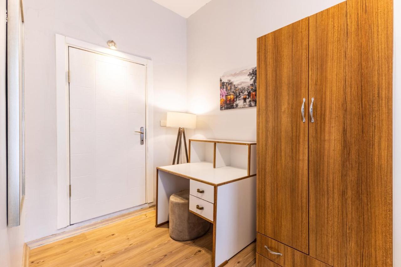 Lovely Flat Near Shore And Trendy Spots In Kadikoy Istanbul Exterior photo