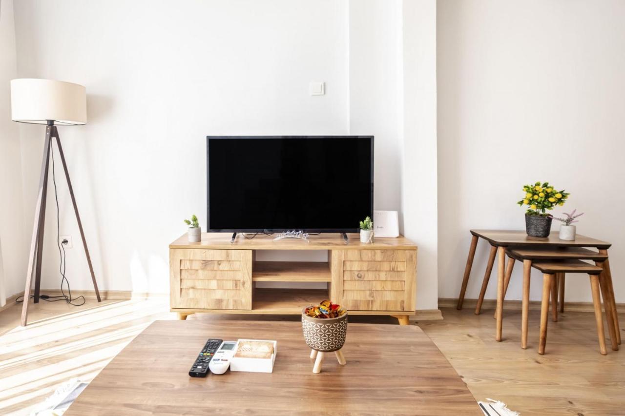 Lovely Flat Near Shore And Trendy Spots In Kadikoy Istanbul Exterior photo